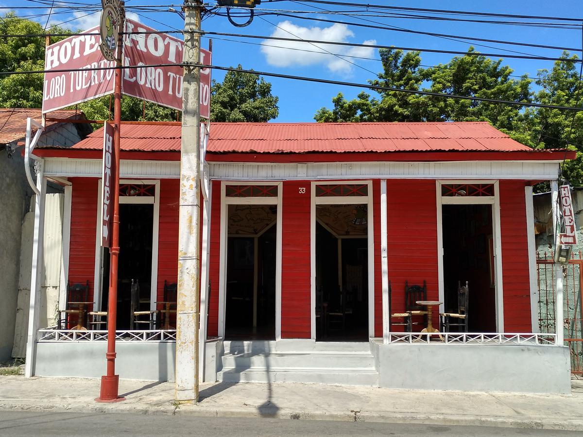 Hotel Loro Tuerto Barahona Dış mekan fotoğraf