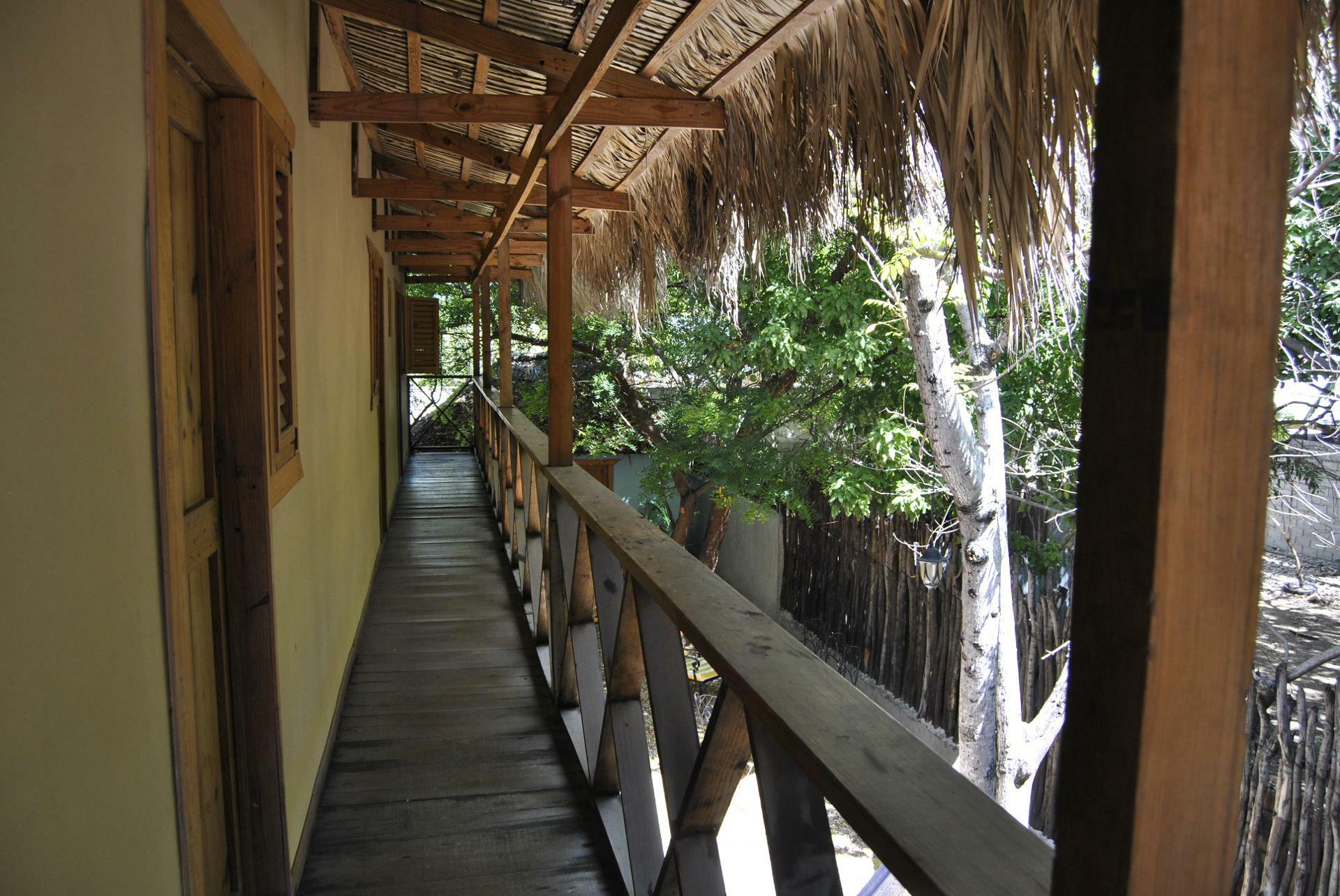 Hotel Loro Tuerto Barahona Dış mekan fotoğraf