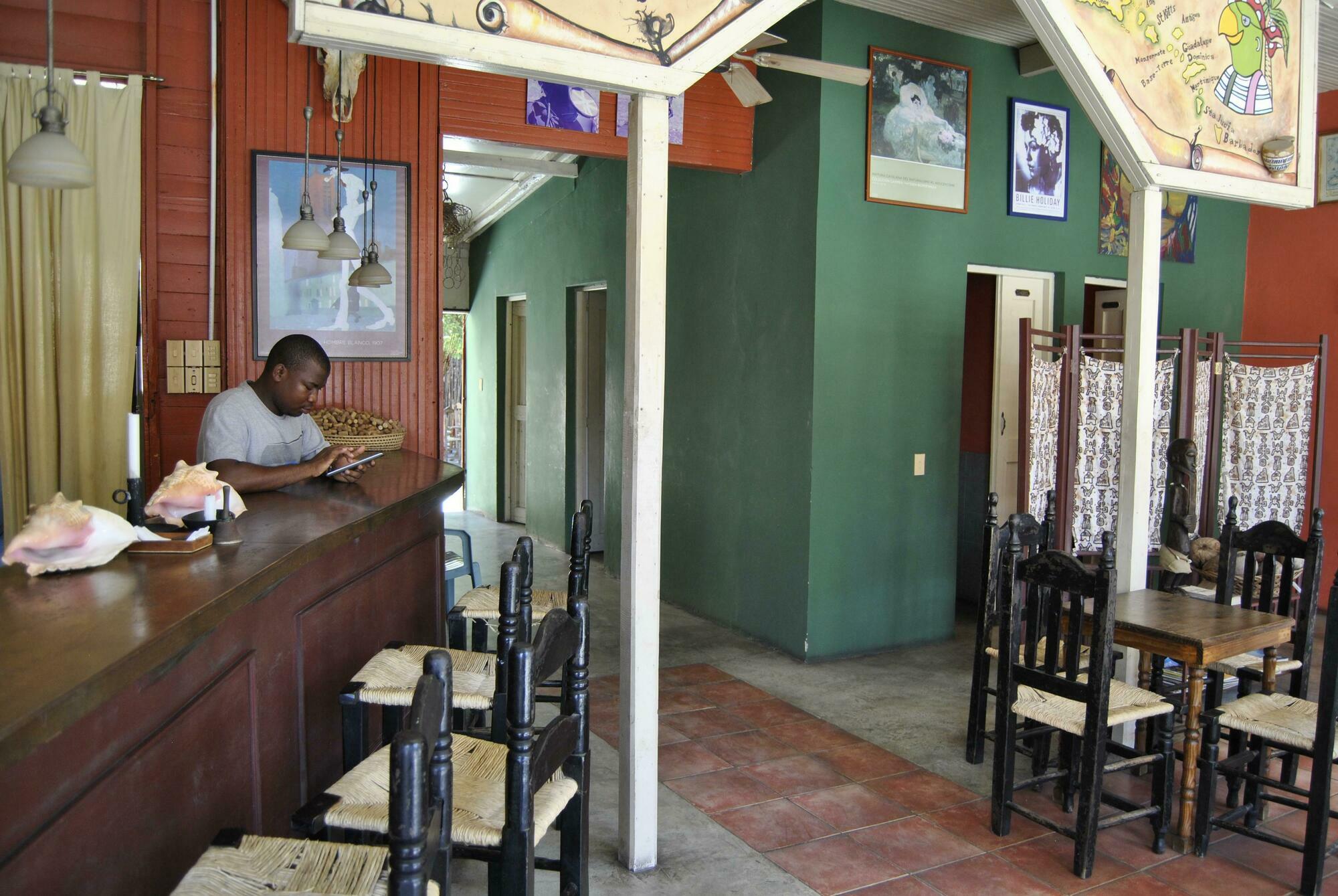 Hotel Loro Tuerto Barahona Dış mekan fotoğraf